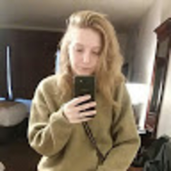 Meet your Posher, Alex - Picture 1 of 1